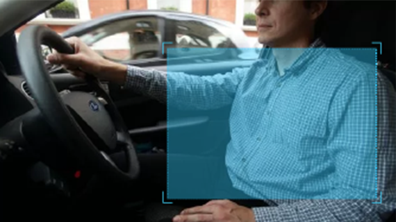 开车不系安全带识别